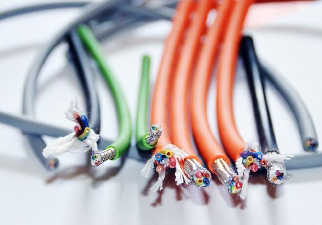 ���������������±���µ�����